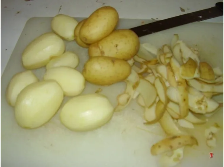 sbucciare le patate