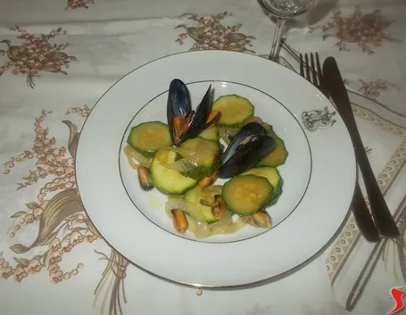 Le cozze con le zucchine