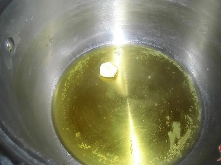 rosolare l'aglio