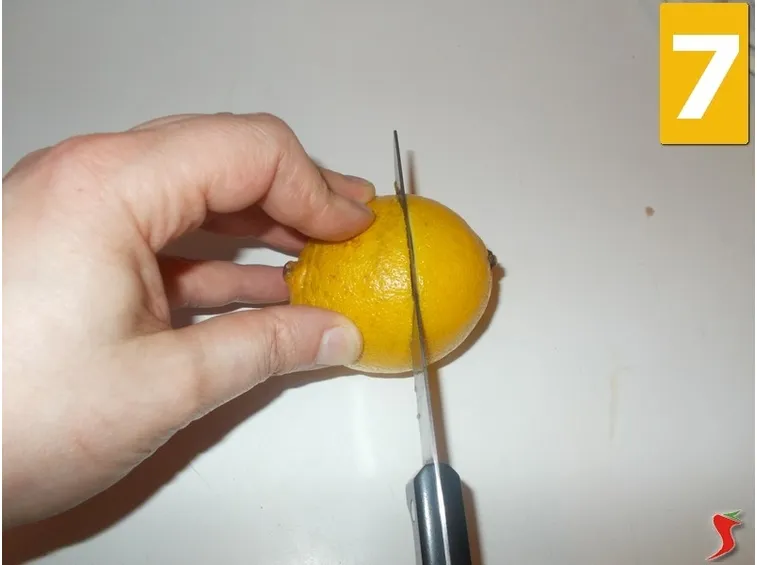 Lavorate il limone