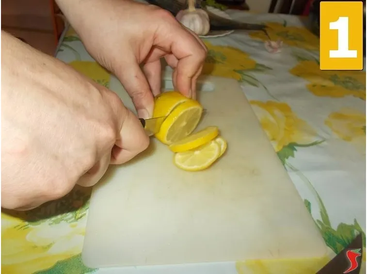 Il limone e l'aglio