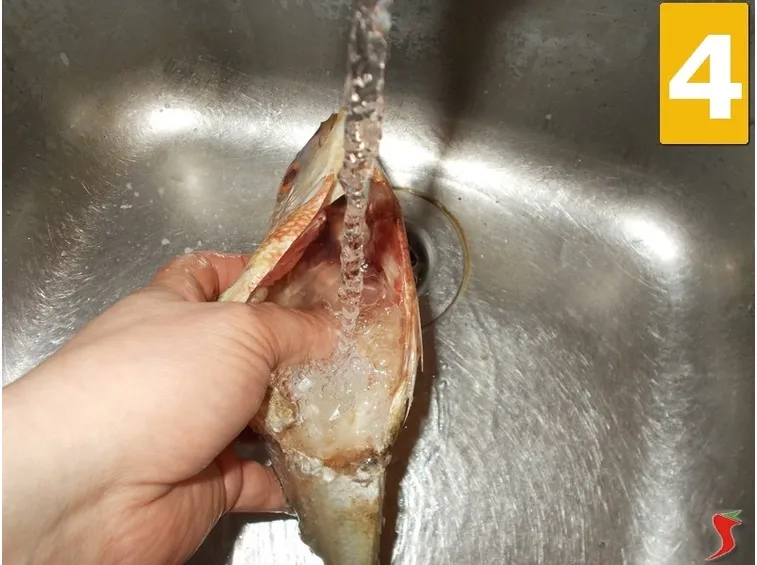 pesce all acquapazza