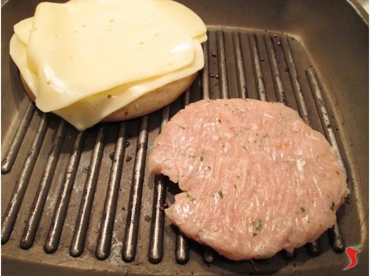 cuocere l'hamburger