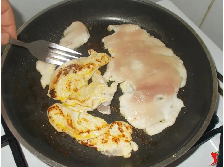 Continuate la cottura del pollo