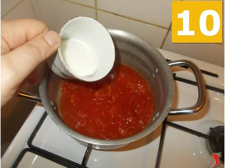 La cottura della salsa