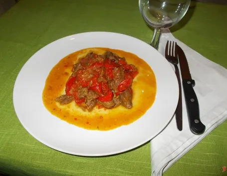 Lo spezzatino ai peperoni