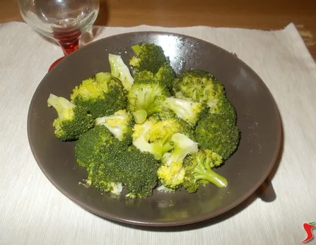 Broccoli al vapore