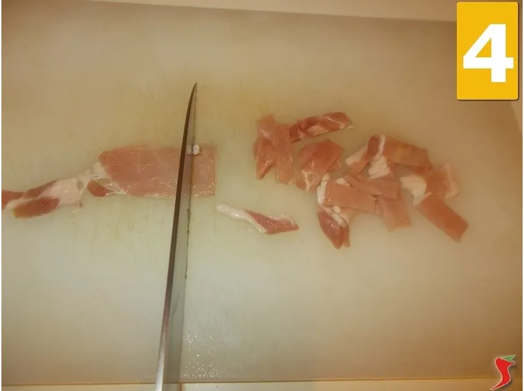 Tagliare la pancetta