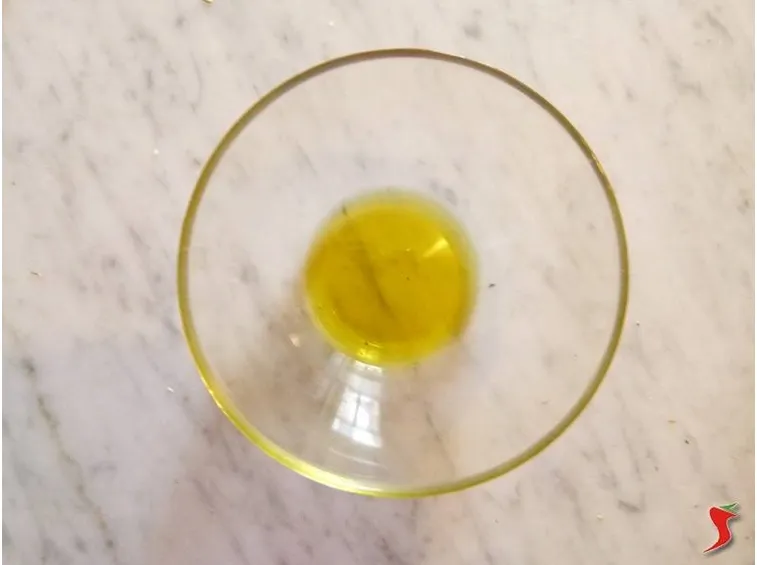 olio extravergine di oliva