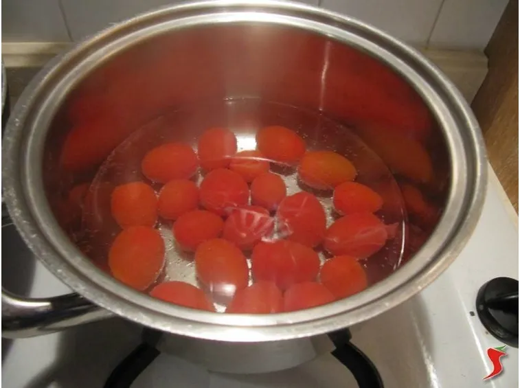 scottare pomodori