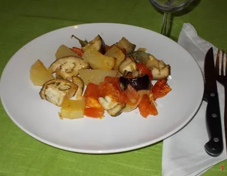 Le patate e melanzane al forno