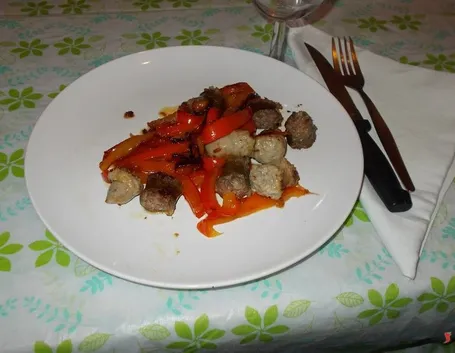 I peperoni con le salsicce