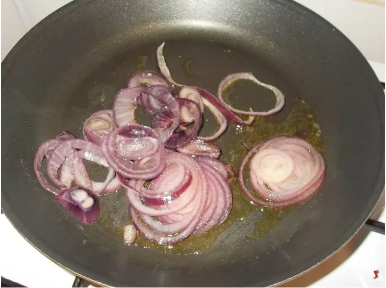Cuocere la cipolla