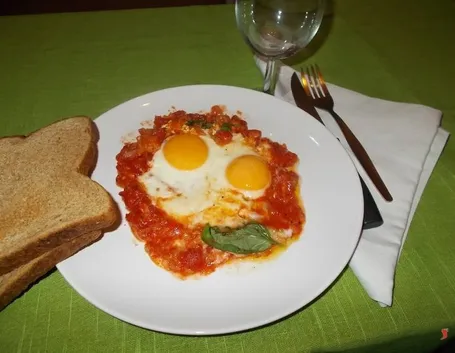 Il pomodoro con le uova