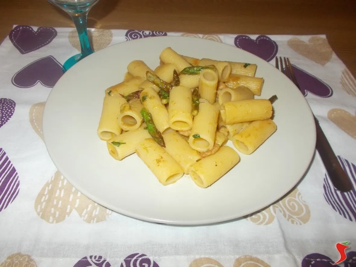 Pasta asparagi e gamberetti
