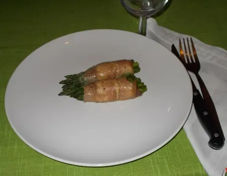 Gli asparagi con lo speck