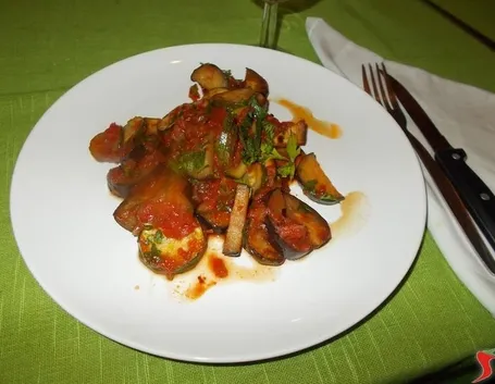 Le zucchine con le melanzane