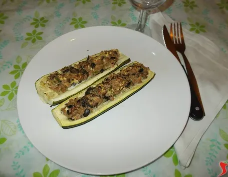 Le zucchine ripiene al tonno