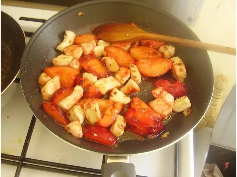 Ricetta pollo alle prugne