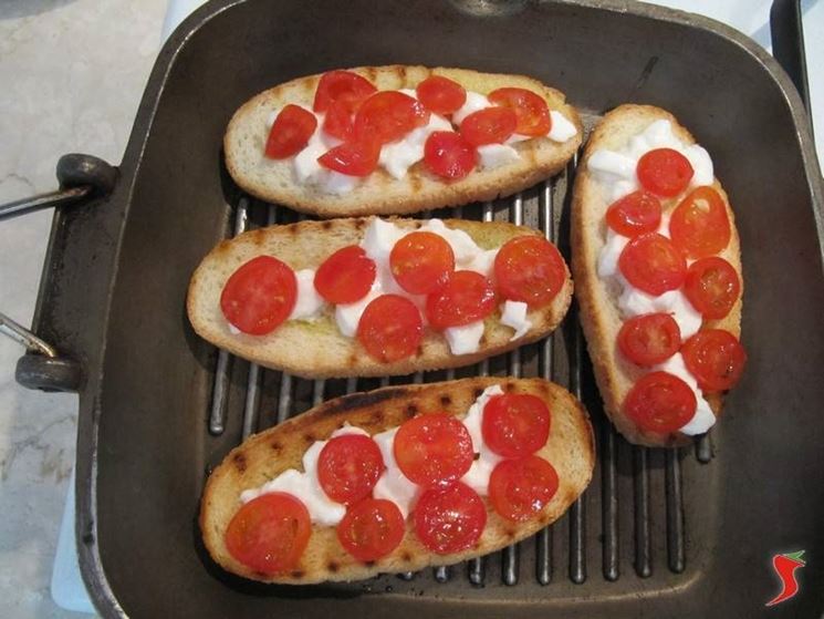 Farcire la bruschetta