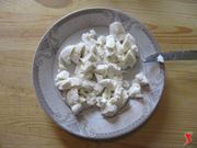 tagliare mozzarella a dadini