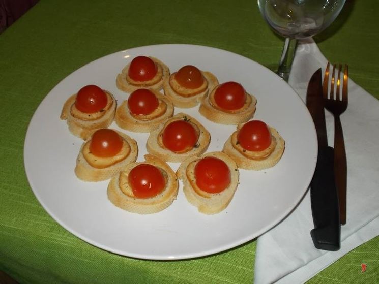 I crostini al pomodoro