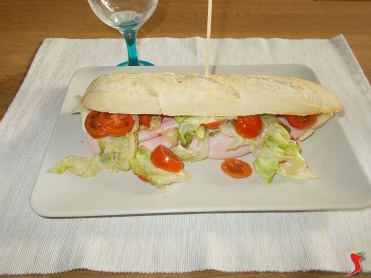 Panino cotto e mozzarella