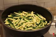 mettiamo a cuocere le zucchine