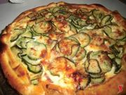 Pasta brisè con zucchine
