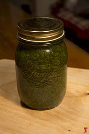 barattolo di pesto