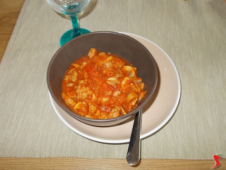 Sugo funghi e salsiccia