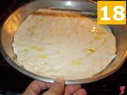 Continuate a preparare la teglia