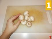 Lavorate i funghi champignon