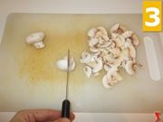 Lavorate i funghi champignon