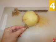 Sbucciate le patate