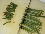 Tagliare gli asparagi