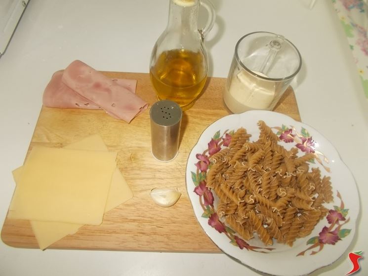 Pasta con prosciutto cotto