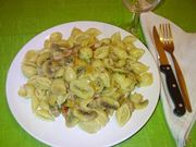 La pasta con funghi e salsicce