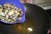 Far aprire le vongole