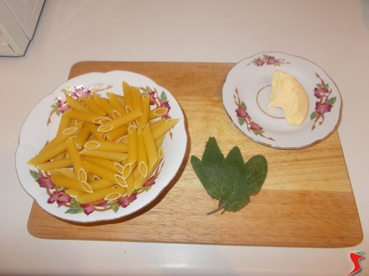 Penne burro e salvia