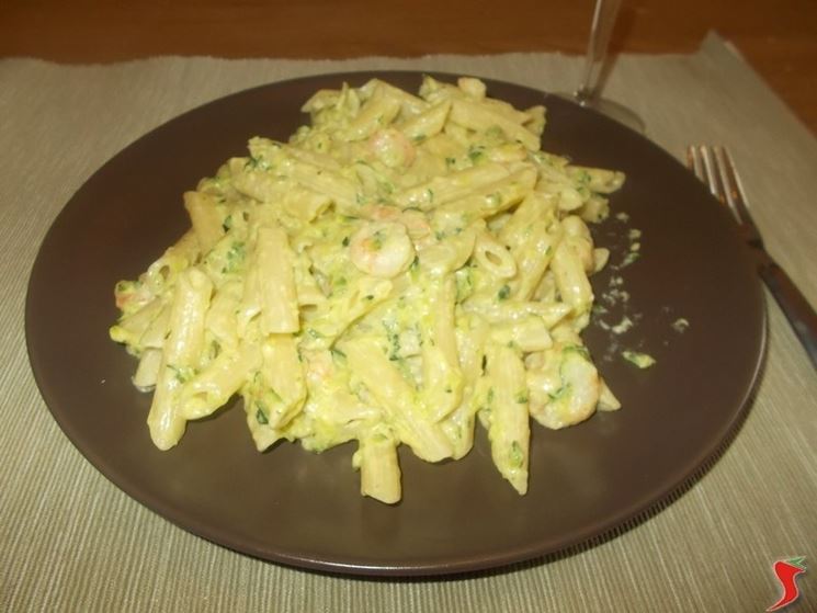 Le penne con zucchine e gamberetti