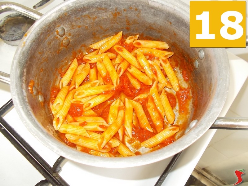 penne siciliana - pennette - ricetta delle penne alla siciliana