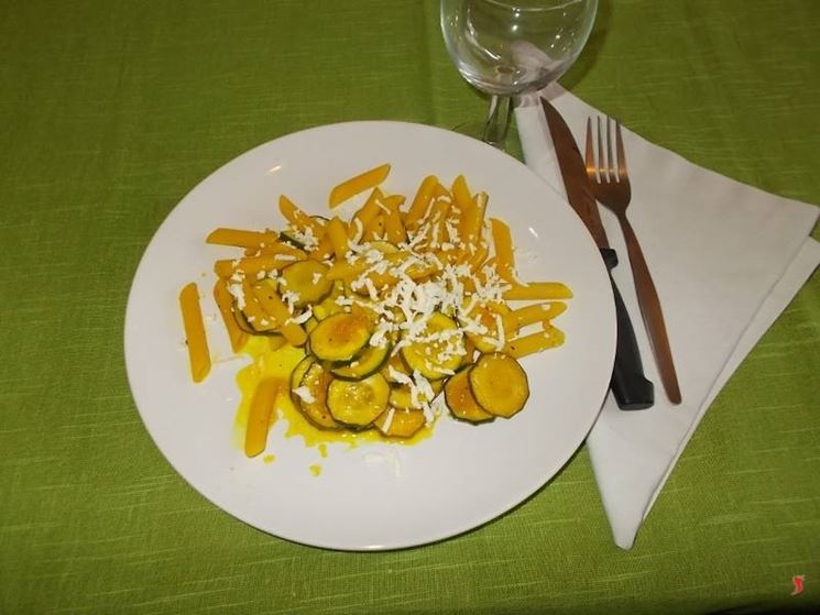 Le penne zucchine e zafferano