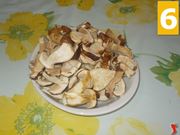 Tagliare i funghi