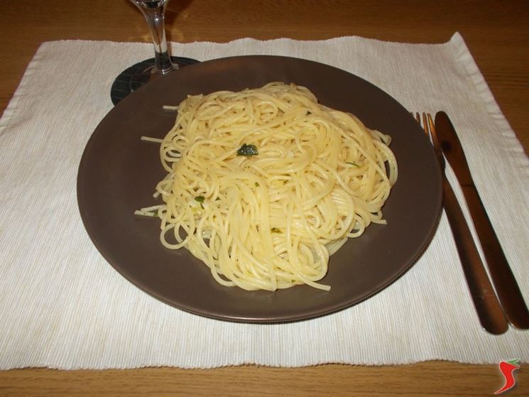 Spaghetti aglio