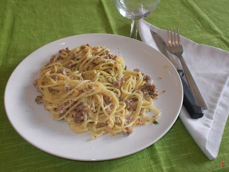 Gli spaghetti alla norcina