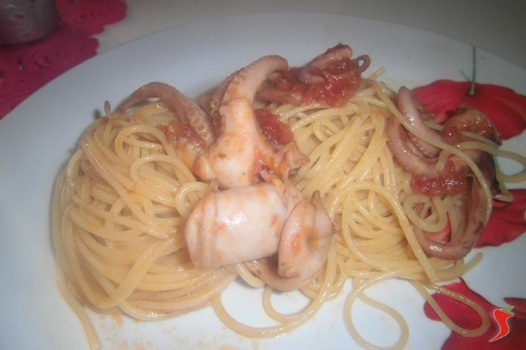 Spaghetti con moscardini 