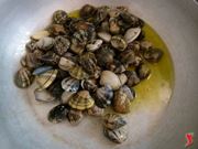 vongole in cottura