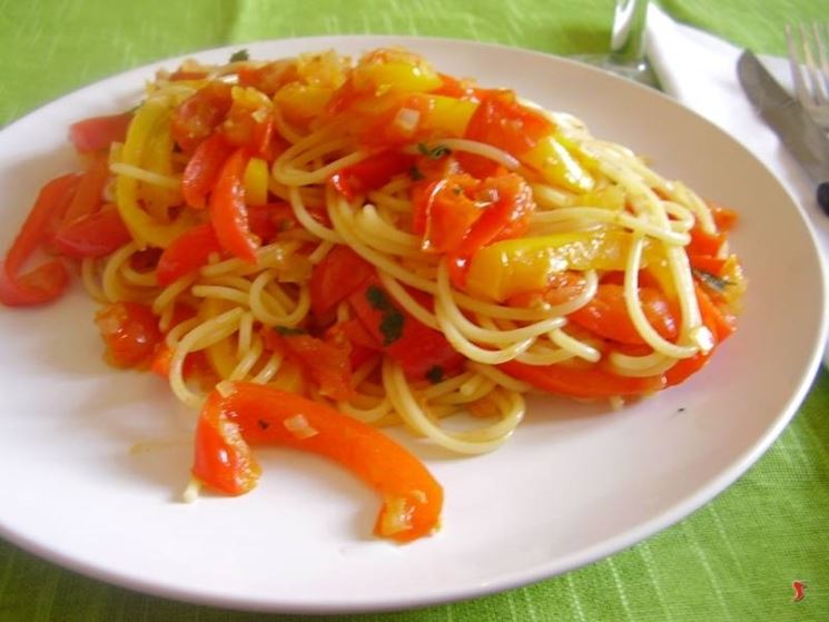 SPAGHETTI PEPERONI