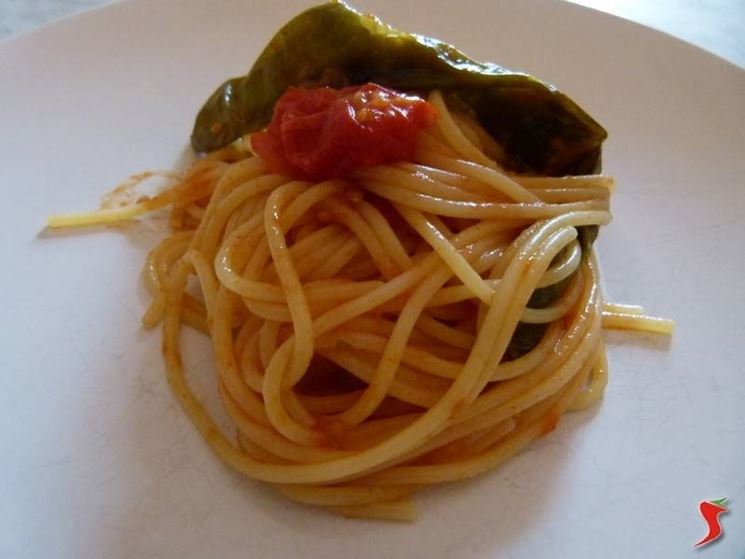 spaghetti con peperoni verdi